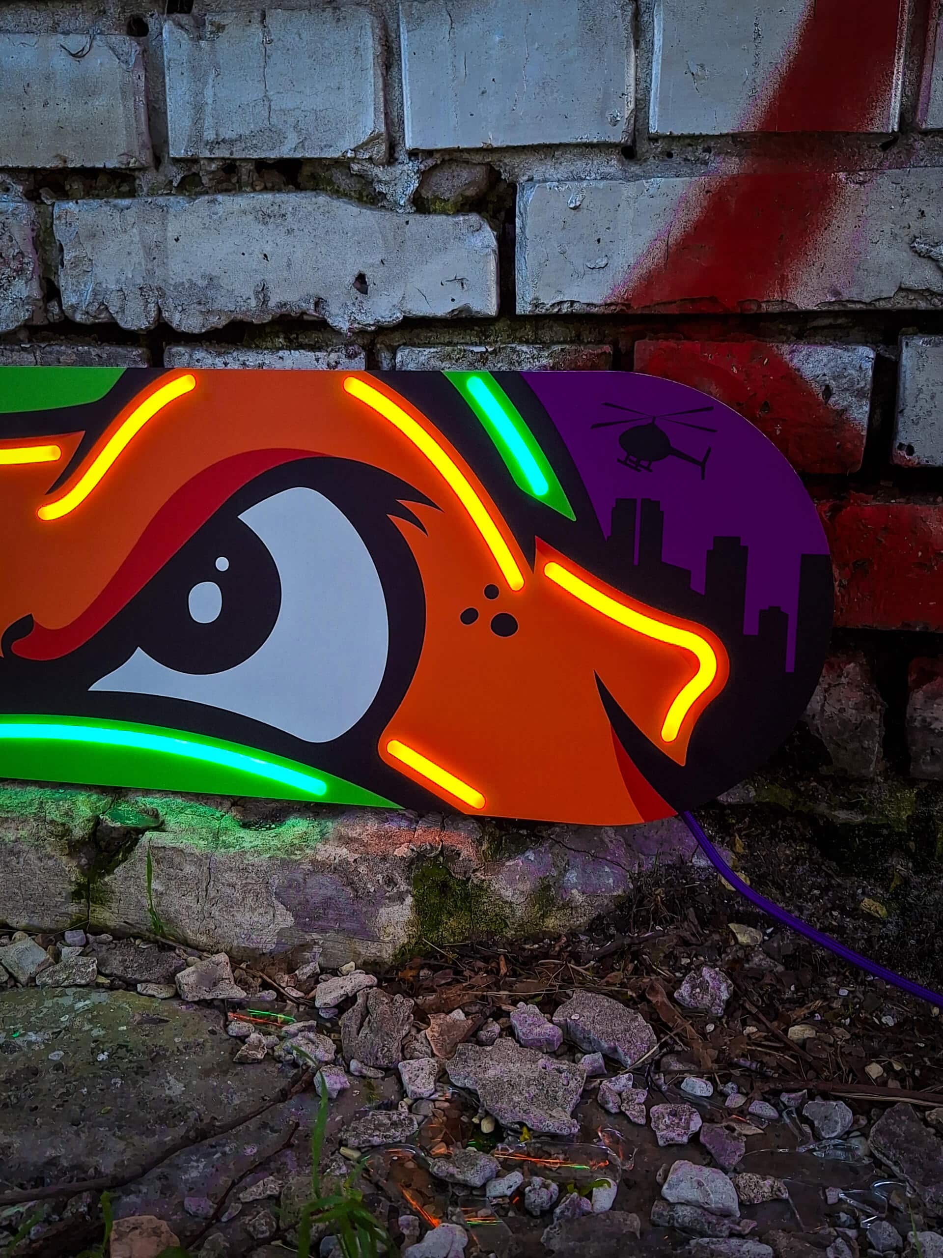 Exclusive Michelangelo TMNT LED Neon Skateboard Art – Transform your space with this vibrant Teenage Mutant Ninja Turtles wall decoration. Perfect for comic fans and pop culture collectors!